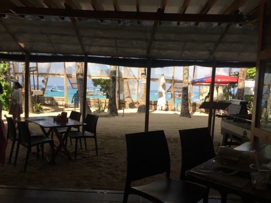 Pemandangan dari restoran di beranda hotel Hey Jude South Beach - Wira Asmo